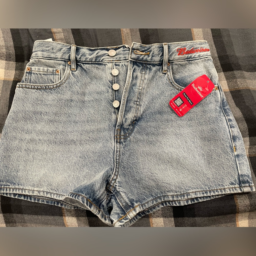 Pacsun budweiser short size 28 NWT